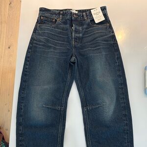 Madewell women’s Dark Blue Relaxed Jeans